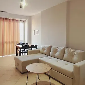 leones-apartament.hotels-in-tirana.com/