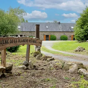 domaine-de-la-blanche-hermine.inbrittany.com/